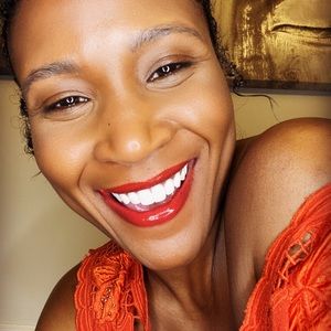 Meet your Posher, Ebony